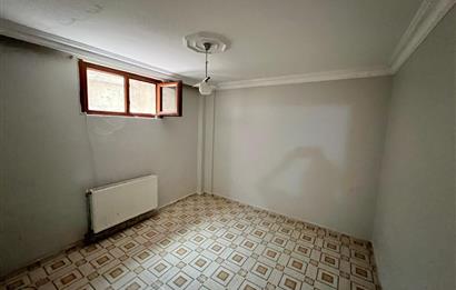 Kilyos Merkez'de Köşe Konumda Tam Müstakil 6+1 Satılık Villa