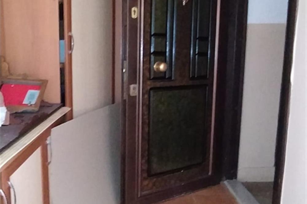 KOŞUYOLU YEDİTEPE HASTANESİ KARŞISINDA SATILIK KÖŞE DAİRE...