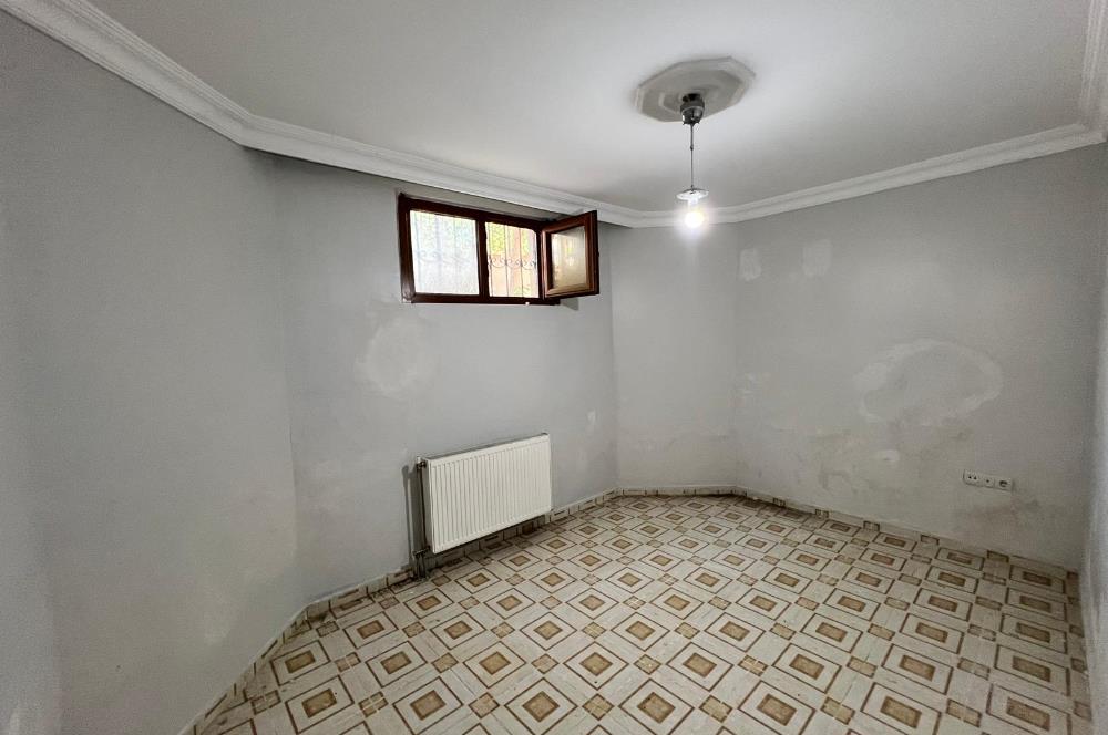 Kilyos Merkez'de Köşe Konumda Tam Müstakil 6+1 Satılık Villa