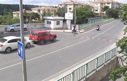 KOŞUYOLU YEDİTEPE HASTANESİ KARŞISINDA SATILIK KÖŞE DAİRE...