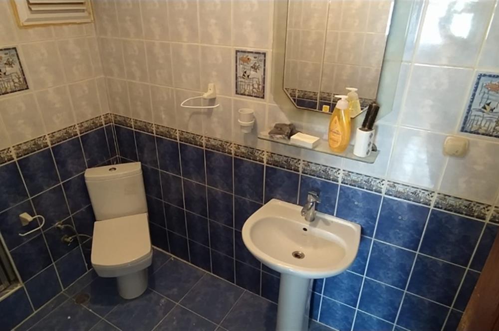 KOŞUYOLU YEDİTEPE HASTANESİ KARŞISINDA SATILIK KÖŞE DAİRE...