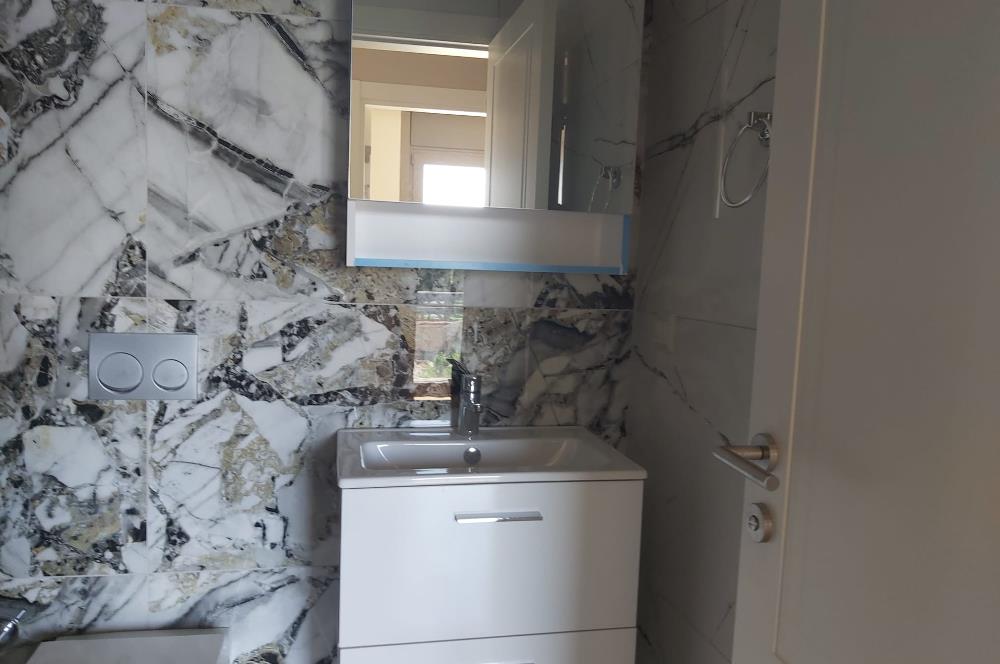 C21 Sahra dan Suadiye Sahilde Kısmi Deniz Görür 2,5 + 1 Sıfır Daire