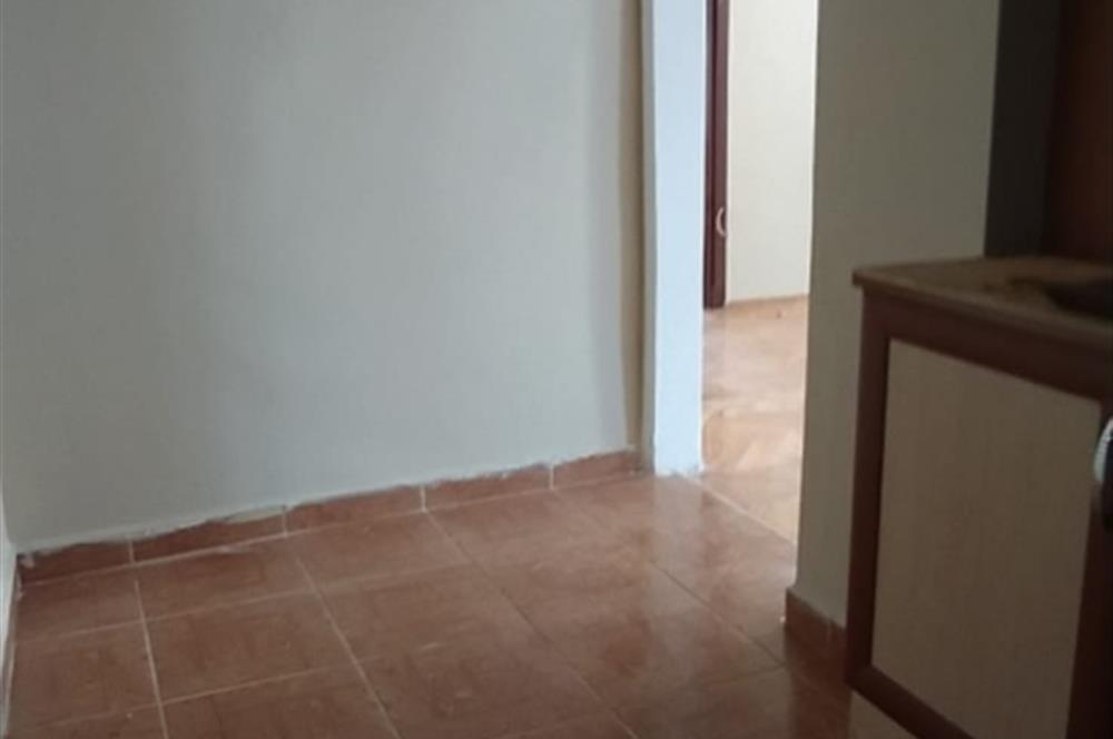 KOŞUYOLU YEDİTEPE HASTANESİ KARŞISINDA SATILIK KÖŞE DAİRE...