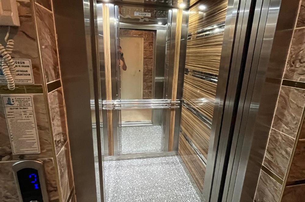 CENTURY 21 VİZYON'DAN ÇAMLICA'DA SATILIK 5+1 DAİRE