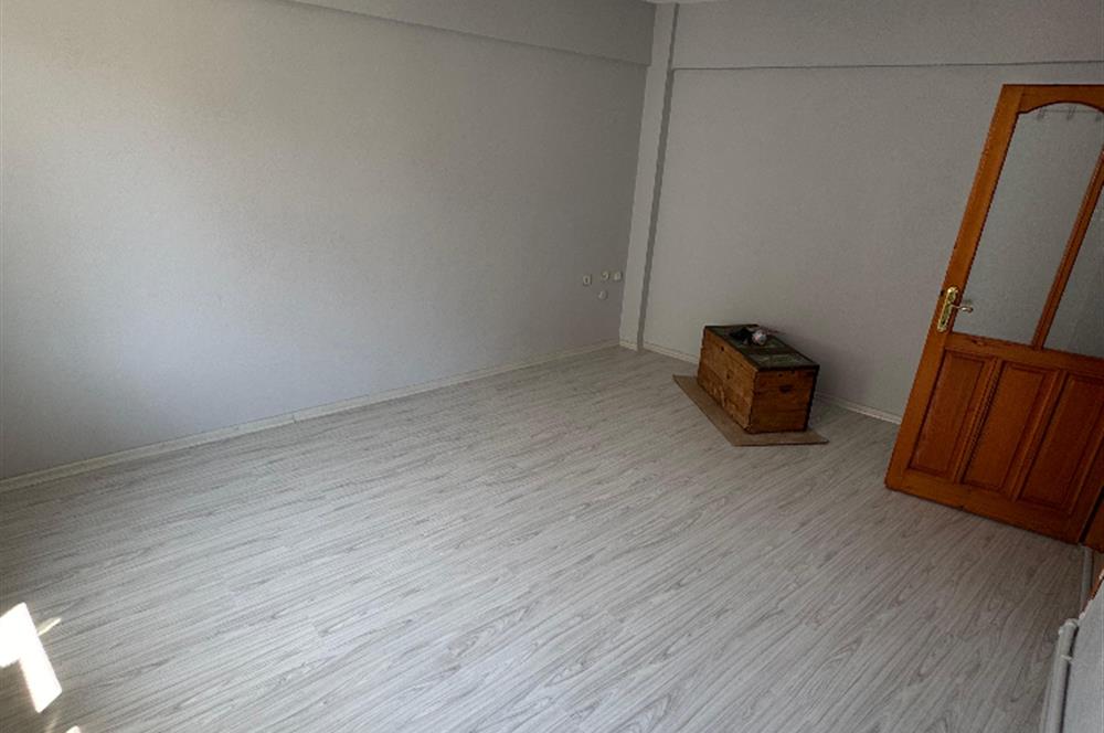 CENTURY21 BAL'DAN EGE MAHALLESİ'NDE GENİŞ ARAKAT DAİRE
