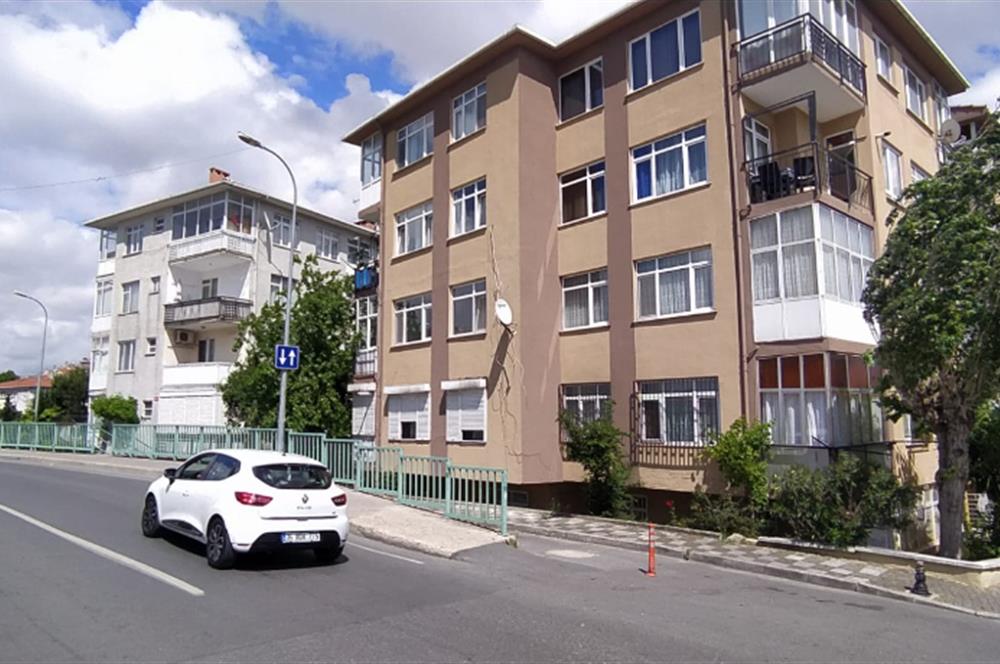 KOŞUYOLU YEDİTEPE HASTANESİ KARŞISINDA SATILIK KÖŞE DAİRE...