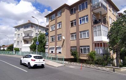 KOŞUYOLU YEDİTEPE HASTANESİ KARŞISINDA SATILIK KÖŞE DAİRE...