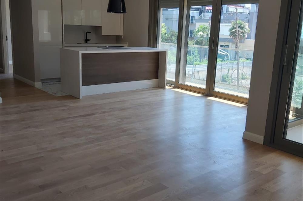 C21 Sahra dan Suadiye Sahilde Kısmi Deniz Görür 2,5 + 1 Sıfır Daire