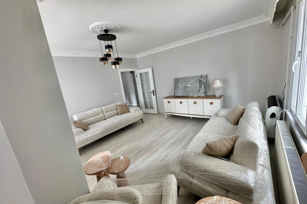 Arnavutköy Merkezde Cadde Üzeri Kiralık Eşyalı 2+1 Daire
