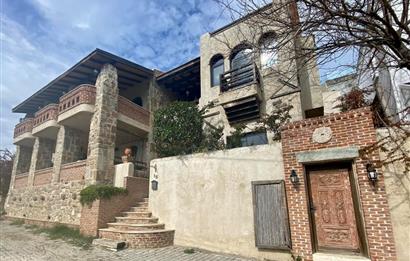 Bodrum Yalıkavak Geriş'te Deniz Manzaralı Satılık Orjinal Taş Ev