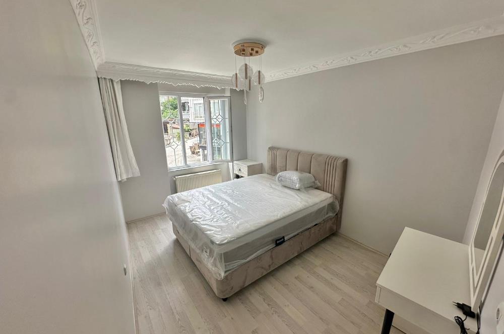 Arnavutköy Merkezde Cadde Üzeri Kiralık Eşyalı 2+1 Daire