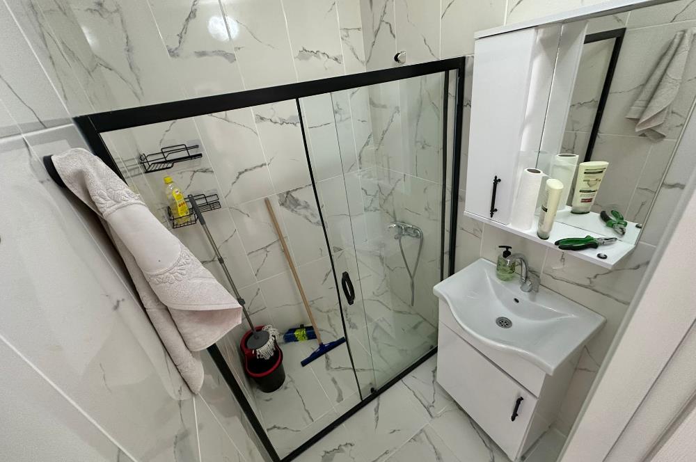 Arnavutköy Merkezde Cadde Üzeri Kiralık Eşyalı 2+1 Daire