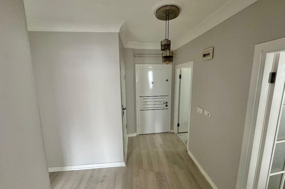 Arnavutköy Merkezde Cadde Üzeri Kiralık Eşyalı 2+1 Daire