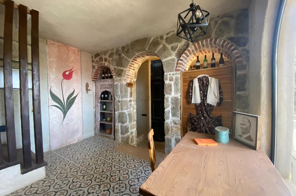 Bodrum Yalıkavak Geriş'te Deniz Manzaralı Satılık Orjinal Taş Ev