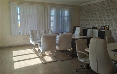 KIRŞEHİR OSB İÇİNDE KÖŞE PARSEL 3.000 m2 KAPALI ALANLI SATILIK FABRİKA