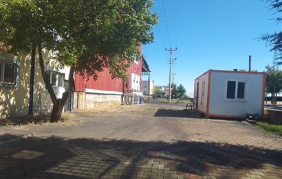 KIRŞEHİR OSB İÇİNDE KÖŞE PARSEL 3.000 m2 KAPALI ALANLI SATILIK FABRİKA