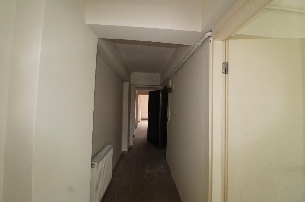 NUHKUYUSU CADDE ÜZERİNDE KATTA TEK 2+1 KİRALIK OFİS