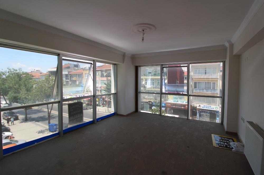 NUHKUYUSU CADDE ÜZERİNDE KATTA TEK 2+1 KİRALIK OFİS