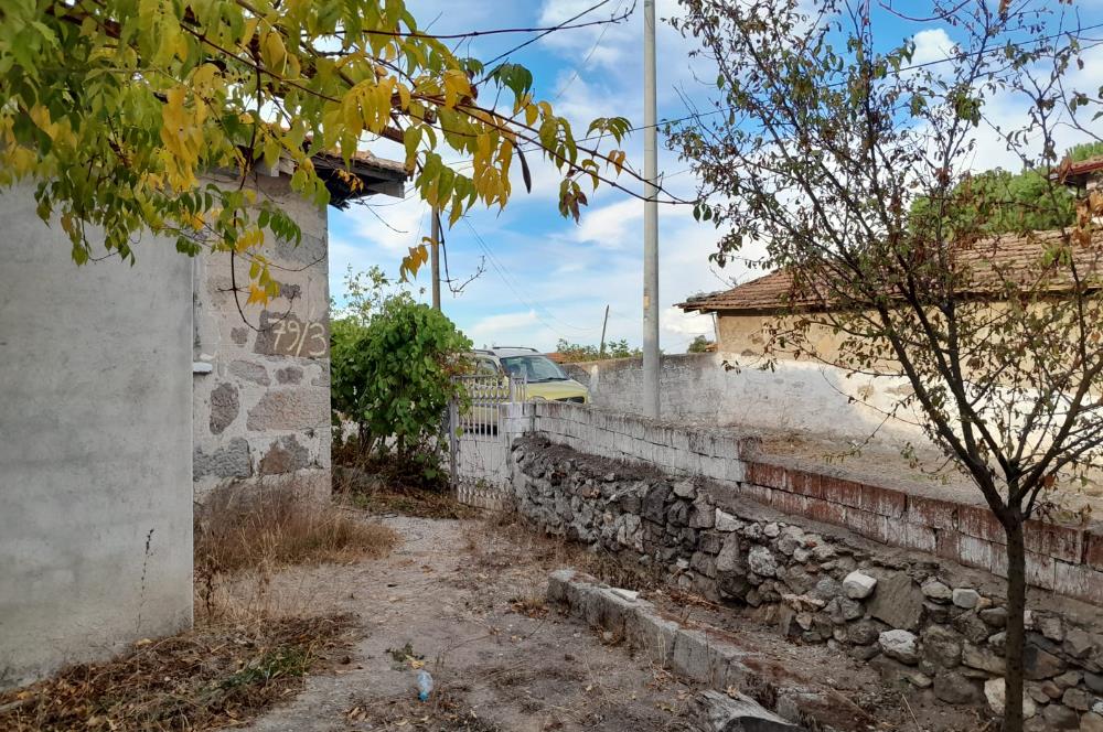 C21 LOCA'DAN SATILIK DOĞAYLA İÇİÇE TAŞ EV