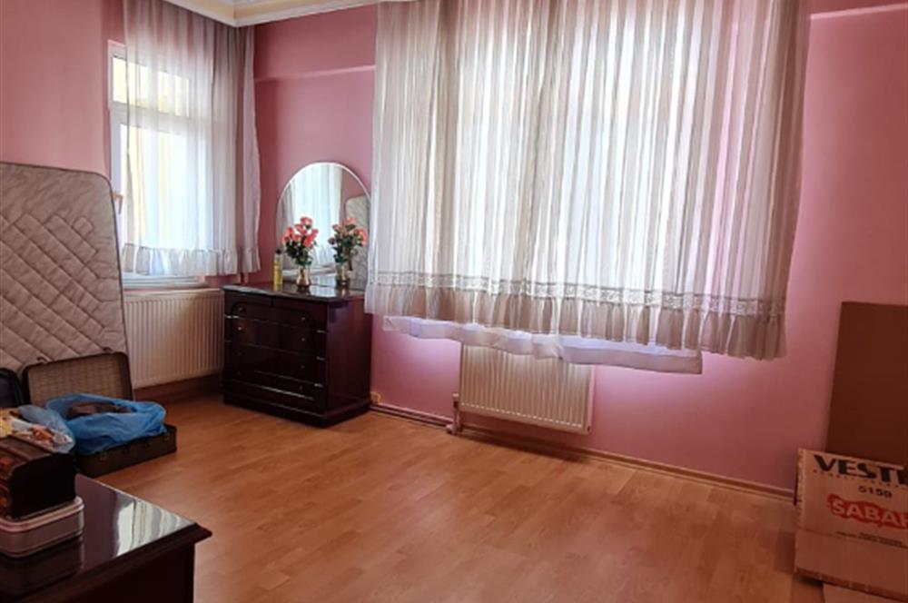 ORHANGAZİ CADDESİ'NDE 3+1 KİRALIK DAİRE