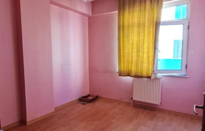 ORHANGAZİ CADDESİ'NDE 3+1 KİRALIK DAİRE