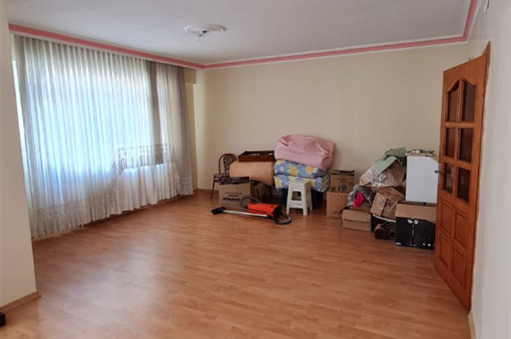 ORHANGAZİ CADDESİ'NDE 3+1 KİRALIK DAİRE