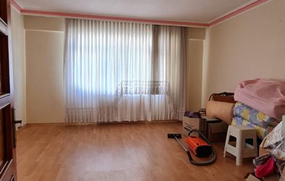 ORHANGAZİ CADDESİ'NDE 3+1 KİRALIK DAİRE