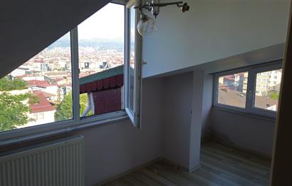 Ordu Merkez'de Deniz Manzaralı, Ferah ve Kullanışlı 3+1 Satılık Çatı Katı Daire