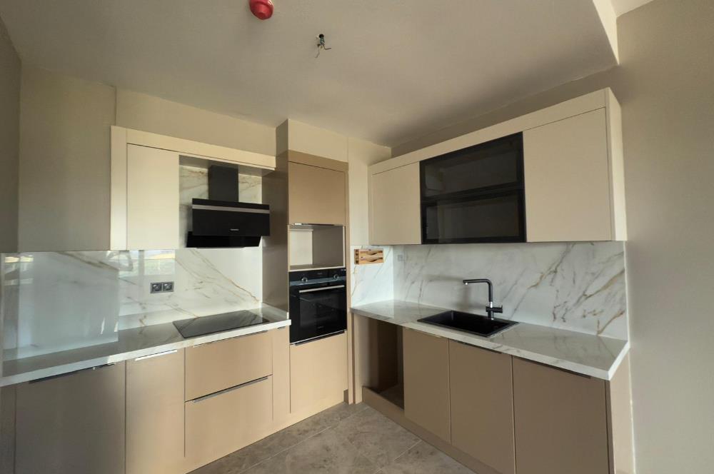 NEVAPORT İNCEKTE PEYZAJ MANZARALI BALKONLU 1+1 KİRALIK DAİRE
