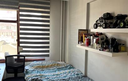 KADIKÖY ERENKÖY MAHALLESİNDE GÜVENLİKLİ GENİŞ BAKIMLI KİRALIÖ