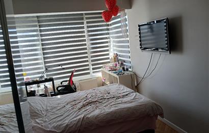 KADIKÖY ERENKÖY MAHALLESİNDE GÜVENLİKLİ GENİŞ BAKIMLI KİRALIÖ