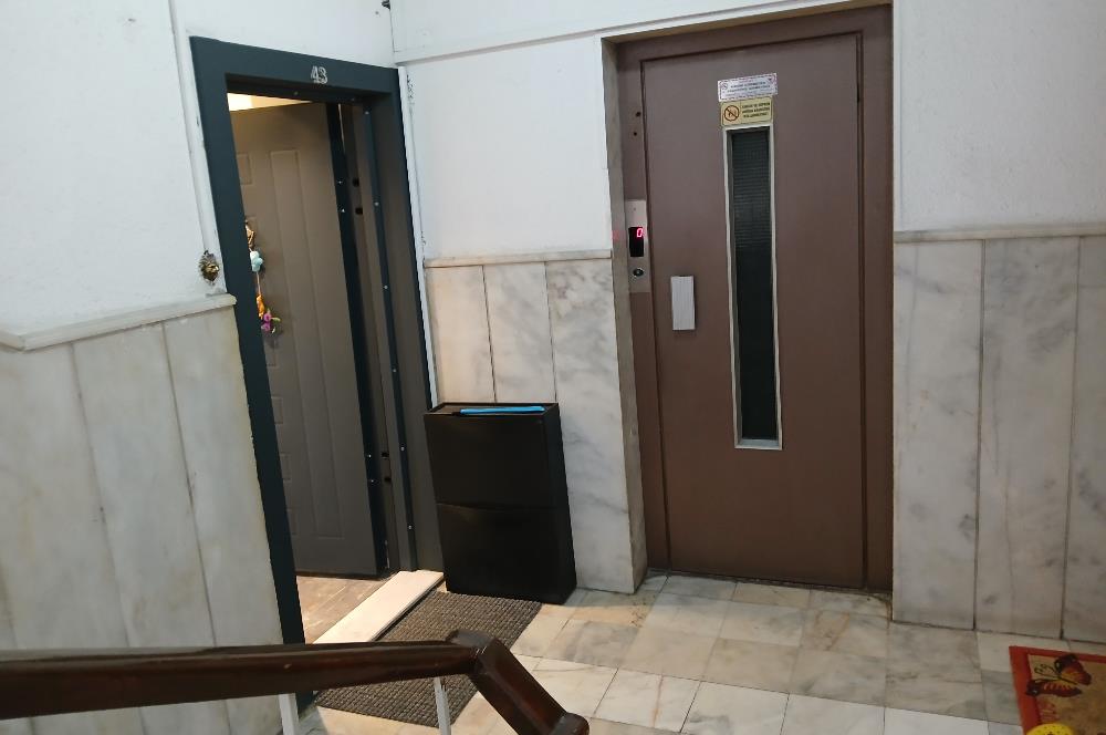 KADIKÖY ERENKÖY MAHALLESİNDE GÜVENLİKLİ GENİŞ BAKIMLI KİRALIÖ
