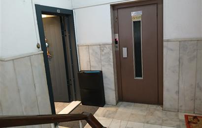 KADIKÖY ERENKÖY MAHALLESİNDE GÜVENLİKLİ GENİŞ BAKIMLI KİRALIÖ