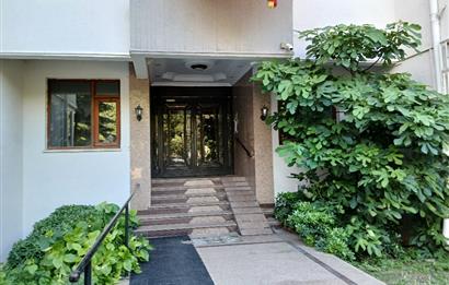 KADIKÖY ERENKÖY MAHALLESİNDE GÜVENLİKLİ GENİŞ BAKIMLI KİRALIÖ