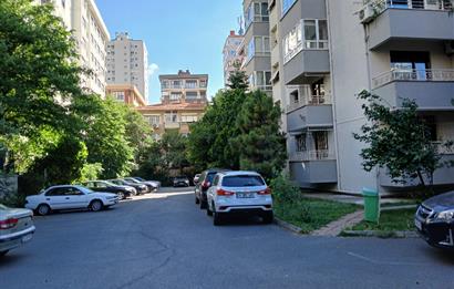 KADIKÖY ERENKÖY MAHALLESİNDE GÜVENLİKLİ GENİŞ BAKIMLI KİRALIÖ