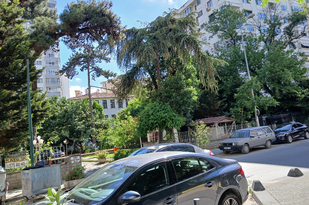 KADIKÖY ERENKÖY MAHALLESİNDE GÜVENLİKLİ GENİŞ BAKIMLI KİRALIÖ