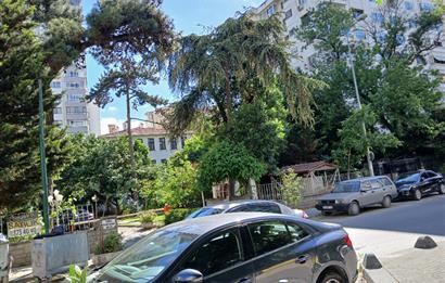 KADIKÖY ERENKÖY MAHALLESİNDE GÜVENLİKLİ GENİŞ BAKIMLI KİRALIÖ