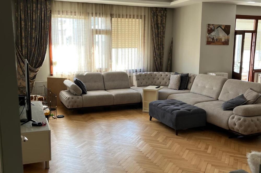 KADIKÖY ERENKÖY MAHALLESİNDE GÜVENLİKLİ GENİŞ BAKIMLI KİRALIÖ