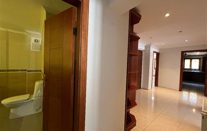 ALTUNİZADE DE HARİKA KONUMDA KAPALI YÜZME HAVUZLU SATILIK DAİRE
