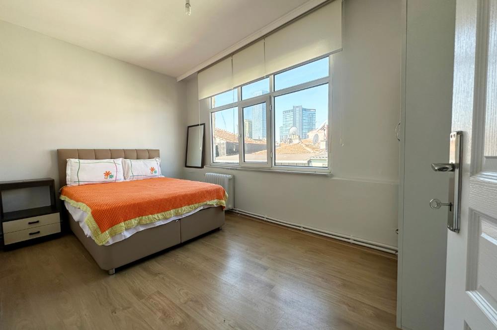 ŞİŞLİ MERKEZ MAHALLESİ HANIMEFENDİ SOKAKTA SATILIK 3+1 DAİRE