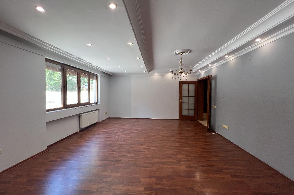 ALTUNİZADE DE HARİKA KONUMDA KAPALI YÜZME HAVUZLU SATILIK DAİRE