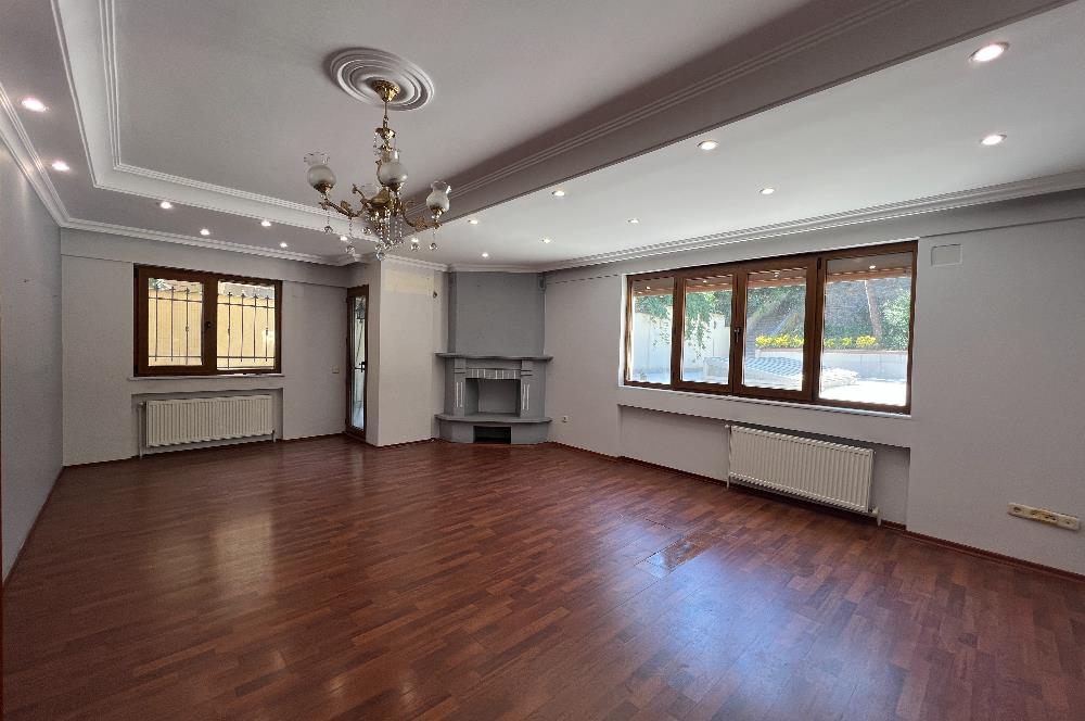 ALTUNİZADE DE HARİKA KONUMDA KAPALI YÜZME HAVUZLU SATILIK DAİRE