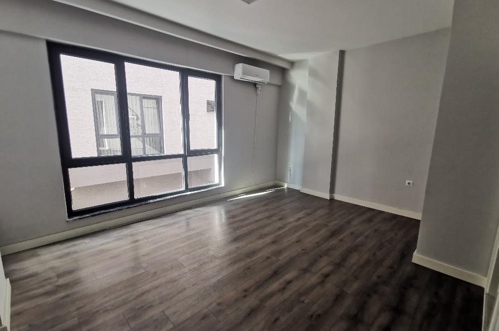 CENTURY 21 EWA'DAN DEMİRCİ'DE CADDE ÜZERİ KİRALIK 2+1 DAİRE !!!
