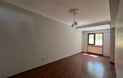 ALTUNİZADE DE HARİKA KONUMDA KAPALI YÜZME HAVUZLU SATILIK DAİRE