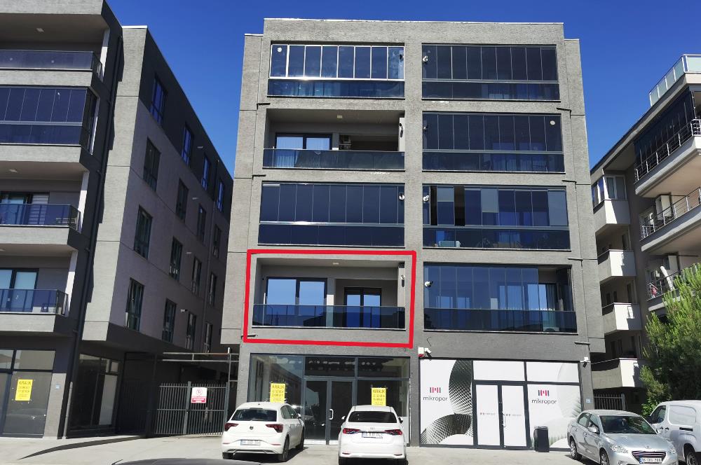CENTURY 21 EWA'DAN DEMİRCİ'DE CADDE ÜZERİ KİRALIK 2+1 DAİRE !!!