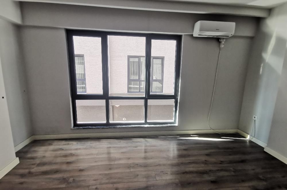 CENTURY 21 EWA'DAN DEMİRCİ'DE CADDE ÜZERİ KİRALIK 2+1 DAİRE !!!