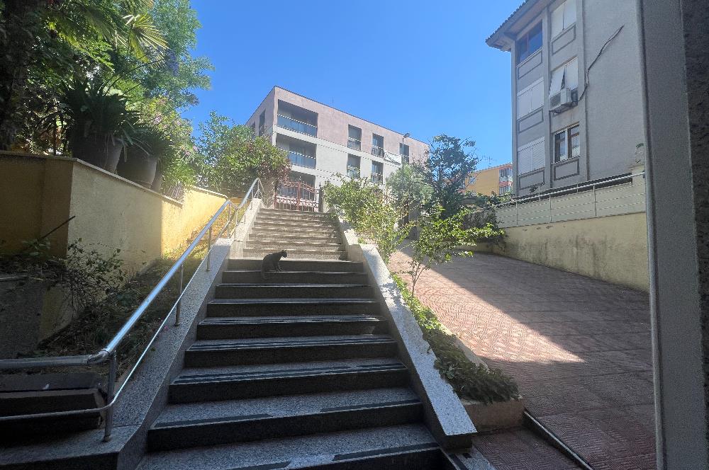 ALTUNİZADE DE HARİKA KONUMDA KAPALI YÜZME HAVUZLU SATILIK DAİRE