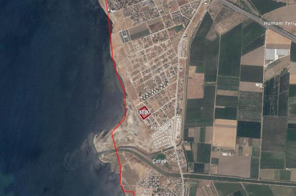 Ayvalık Altınova'da Denize Sıfır Site İçinde 247 m² Villa Arsası