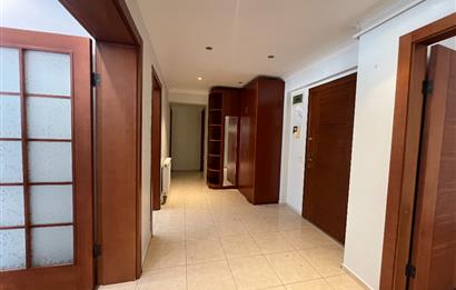 ALTUNİZADE DE HARİKA KONUMDA KAPALI YÜZME HAVUZLU SATILIK DAİRE