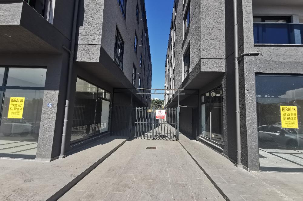 CENTURY 21 EWA'DAN DEMİRCİ'DE CADDE ÜZERİ KİRALIK 2+1 DAİRE !!!